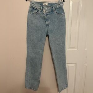 Abercrombie & Fitch Light Blue The 90s Straight Ultra High Rise Jeans 28/6R
